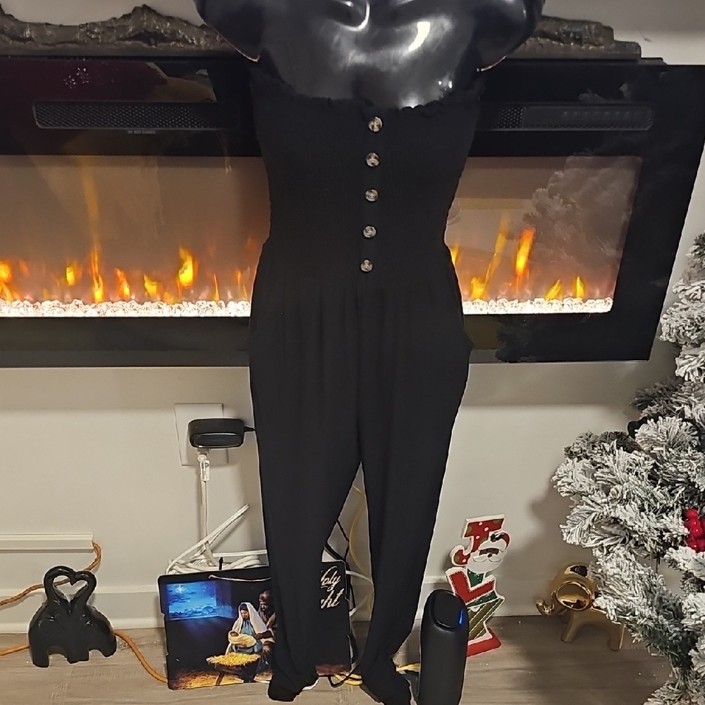 Elegant Black Women's Jumpsuit with Button Accents